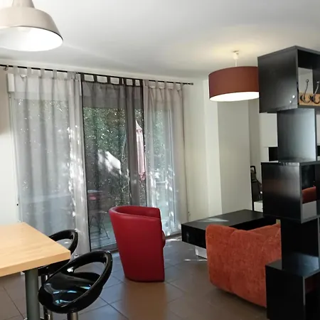 Immocite - Agreable Avec Sa Grande Agreable Terrasse Et Terrain Clos ! Mae-6694 Εξ Λε Μπαν