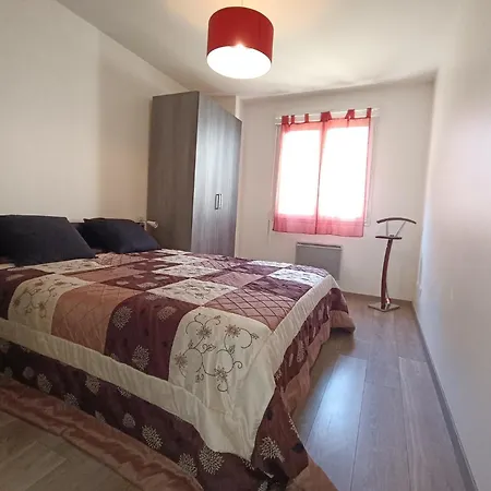 Immocite - Agreable Avec Sa Grande Agreable Terrasse Et Terrain Clos ! Mae-6694 * Aix-les-Bains
