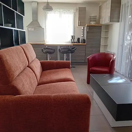 Immocite - Agreable Avec Sa Grande Agreable Terrasse Et Terrain Clos ! Mae-6694 Aix-les-Bains
