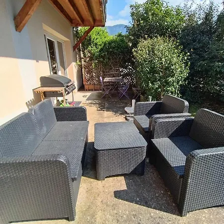 Apartman Immocite - Agreable Avec Sa Grande Agreable Terrasse Et Terrain Clos ! Mae-6694 *