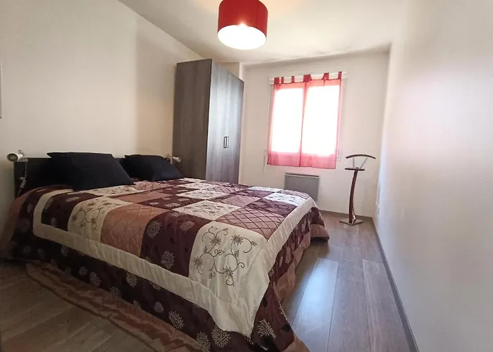 公寓 Immocite - Agreable Avec Sa Grande Agreable Terrasse Et Terrain Clos ! Mae-6694