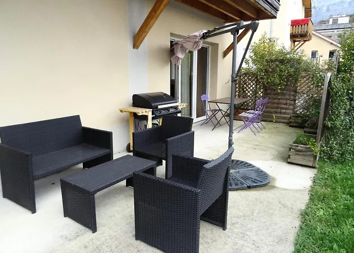 Immocite - Agreable Avec Sa Grande Agreable Terrasse Et Terrain Clos ! Mae-6694 Апартаменты *