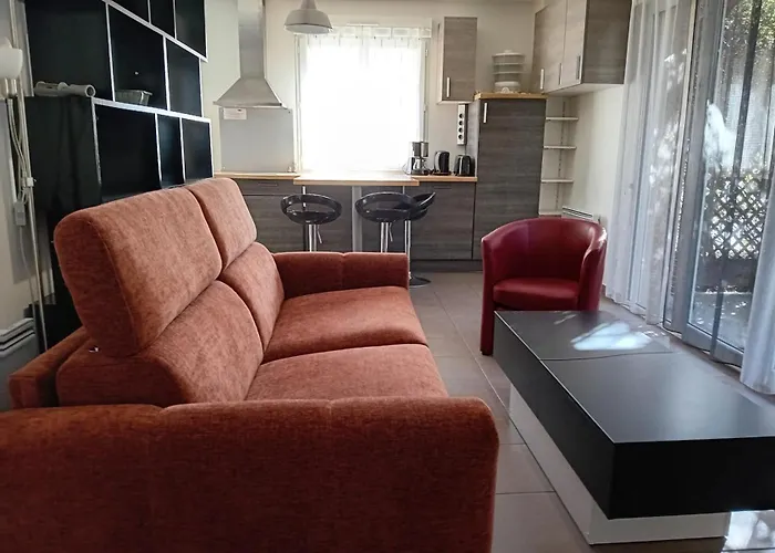 Immocite - Agreable Avec Sa Grande Agreable Terrasse Et Terrain Clos ! Mae-6694 Διαμέρισμα Εξ Λε Μπαν